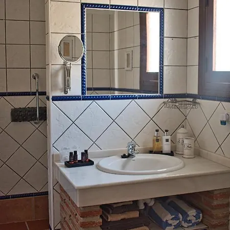 Boutique Cortijo Valverde Bed & Breakfast *