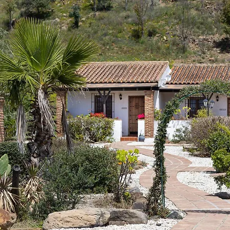 Boutique Cortijo Valverde Bed & Breakfast *