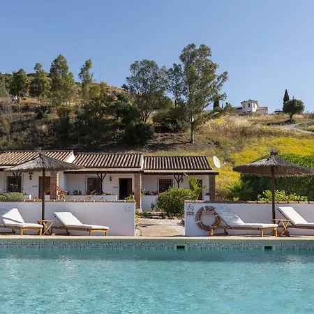 Cortijo Valverde Bed and breakfast