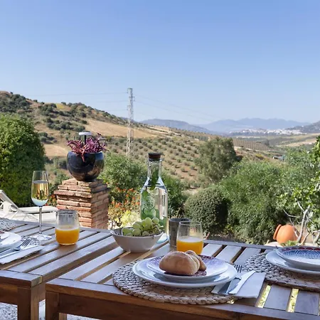 Cortijo Valverde Bed and breakfast Álora