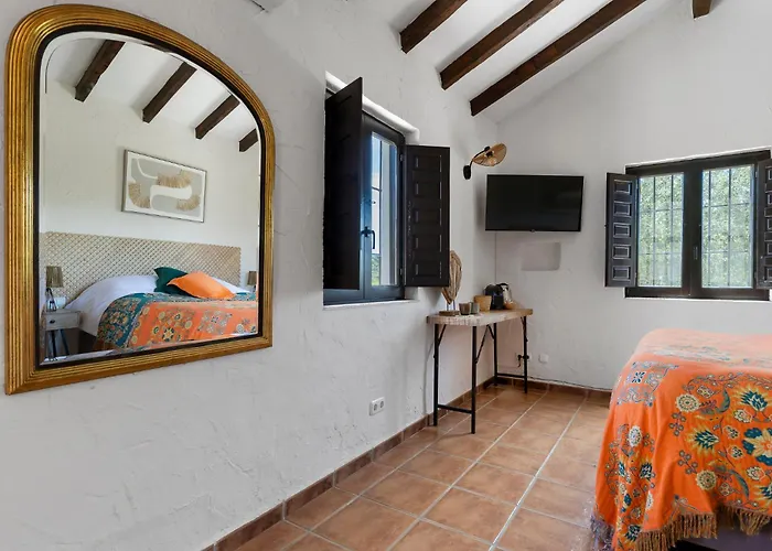 Boutique Cortijo Valverde Bed & Breakfast 4*